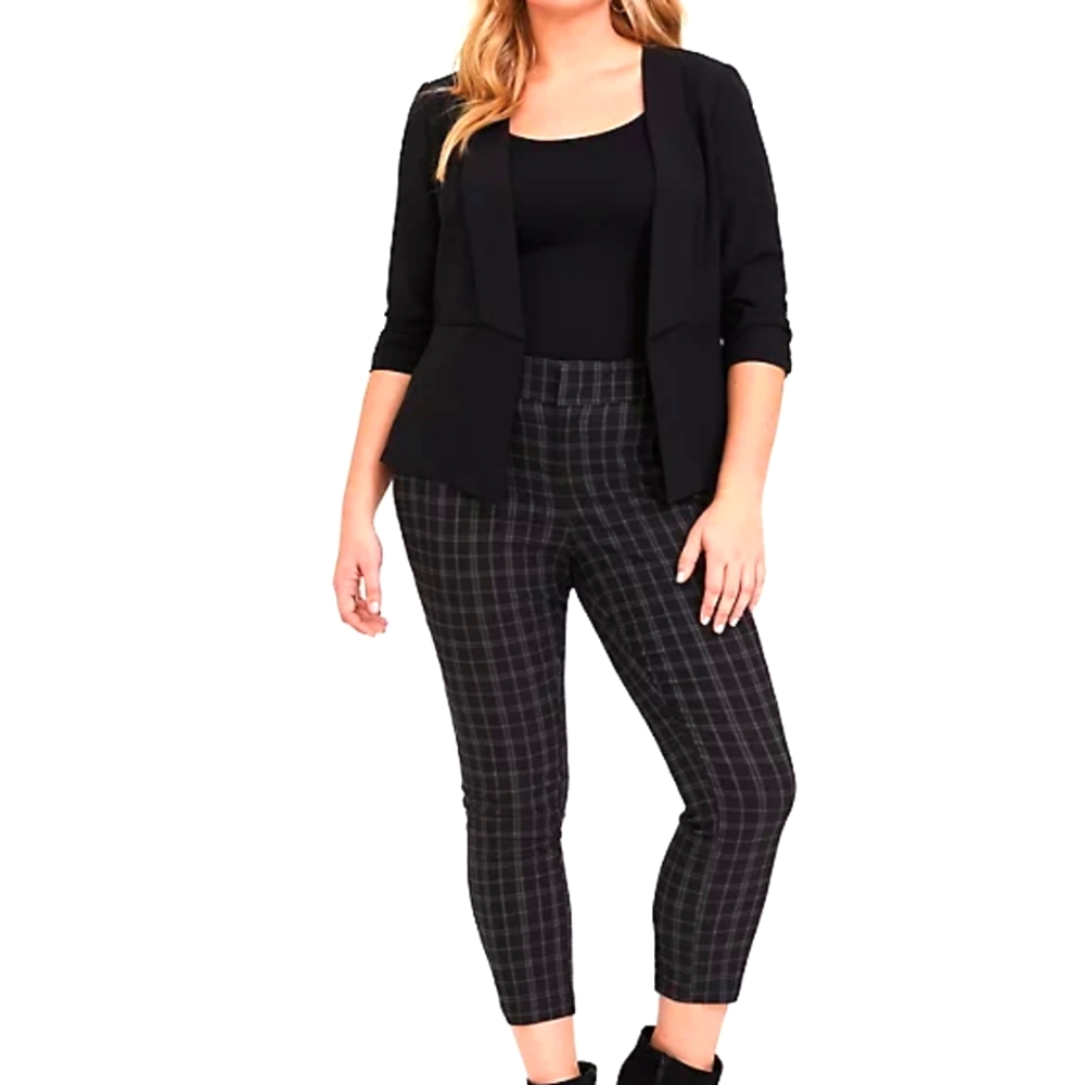 Torrid Black and Grey Patterened Ankle Skinny Pant